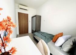 Avon Park (D13), Condominium #582698411